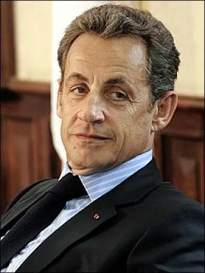 Dans quelle ville de la r&eacute;gion parisienne, Nicolas Sarkozy est-il n&eacute; en 1955 ?