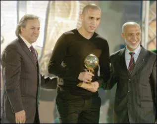 Quel joueur a t lu ballon d'or algrien de l'anne 2009 ?