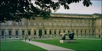 Quel musée de Munich a été formé à partir des collections de la famille Wittelsbach ?