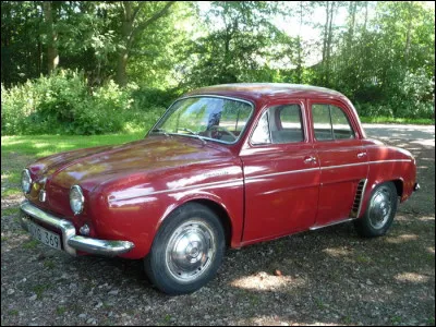 Cette petite berline polyvalente produite par Renault, voiture fut la plus vendue en France de 1957 à 1961, c'est la ...