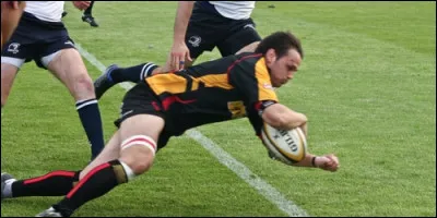 Au rugby à XV, combien de points rapporte un essai ?