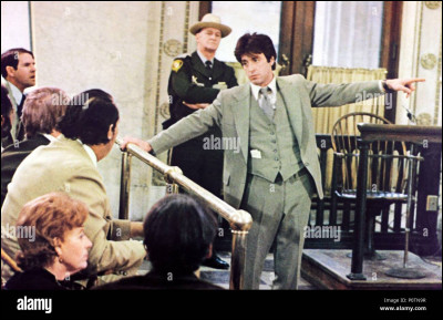 "Justice pour tous" est interprété par Robert de Niro.