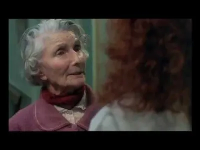 Elle est gentille ma fille, hein ? Oui, mais qu'est-ce qu'elle est laide !