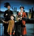 Pourquoi le policier ramne-t-il les enfants  la maison ?