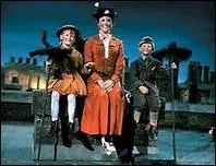 Comment son ami sait-il qu'elle arrive ?