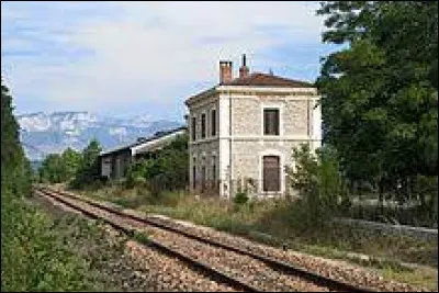 Commune Iséroise, Saint-Lattier se situe dans l'ex région ...