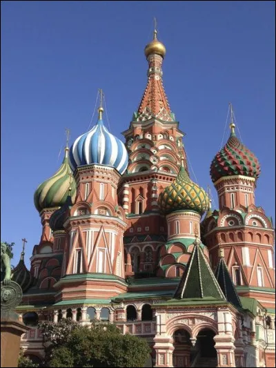 Deux croches valent une noire pointée :