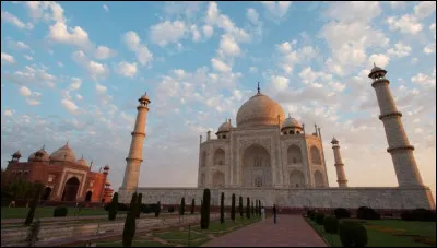 Raison : 
Pourquoi le Taj Mahal a-t-il été construit ?