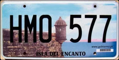 C'est un territoire organisé non incorporé des États-Unis avec un statut de commonwealth. Ou tout simplement "L'Île de l'Enchantement", c-à-d. ...