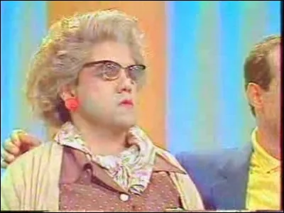 Moi je squatte à Juvisy - et toi tu crèches à Neuilly !