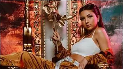 Combien d'albums a sorti Eva Queen en novembre 2021 ?