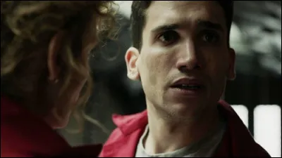 À quel endroit du corps de Mónica, Denver a-t-il tiré, pour la blesser ?