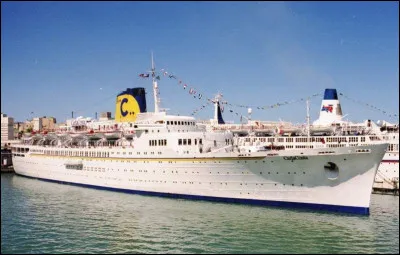 Dans l'&eacute;pisode o&ugrave; les Jeunes Titans montent sur la T.O.M Cruise, par quoi chacun est-il int&eacute;ress&eacute; ?