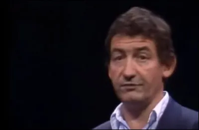 (S'adressant à ceux qu'il vient de nommer) : « Vous pouvez... »