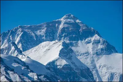En tibétain, quel est le nom de de l'Everest ?