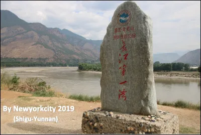 Quel est ce fleuve, le plus important de Chine, le plus long d'Asie et le troisième fleuve du monde (6 380km), il prend sa source au Tibet et se jette dans la mer de Chine ?