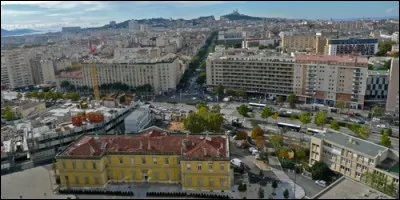 Lequel de ces quartiers n'est pas marseillais ?