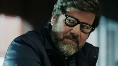 Quel est le nom de famille d'Ángel ?