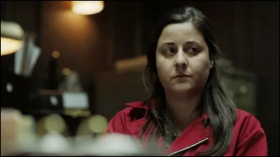 Comment s'appelle l'enseignante qui est venue avec un groupe d'élèves à la fabrique ?