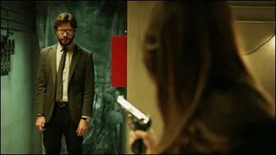 Qui a trouvé en premier la vraie identité du Professeur ?