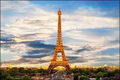 A Paris - Quand un amour fleurit - Ca fait pendant des semaines - Deux coeurs qui se sourient !