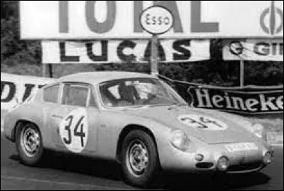 Quelle est cette voiture qui s'est illustrée dans différentes courses (Nürburgring, Targa Florio, Le Mans) ?