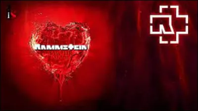 Complétez : 
"Erst wird es heiß, dann..."