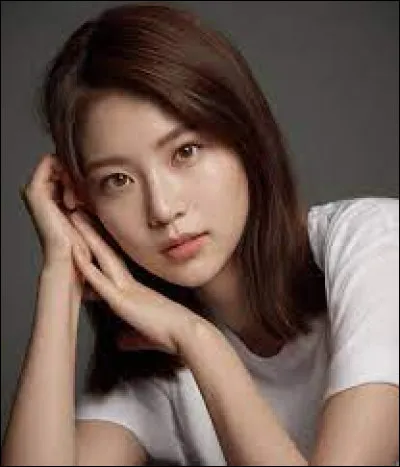 Quel est le nom de cette actrice ?