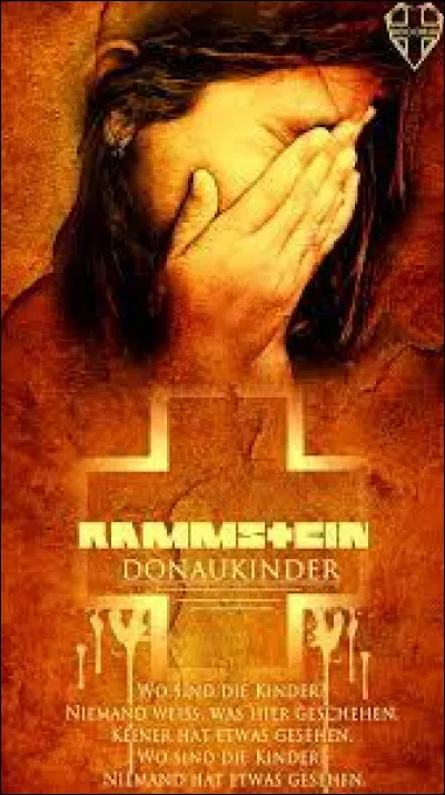 Complétez : 
"Und alle Schwäne..."