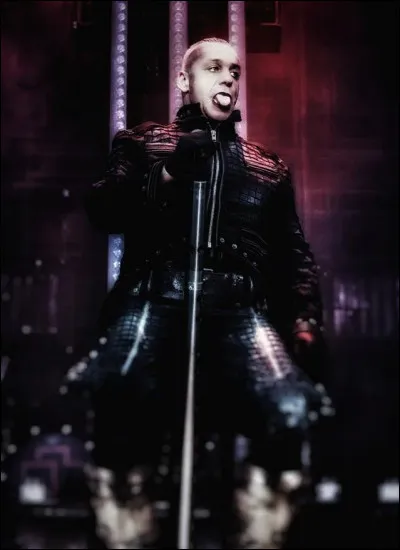 Complétez : 
"Es wird kein Erbarmen..."