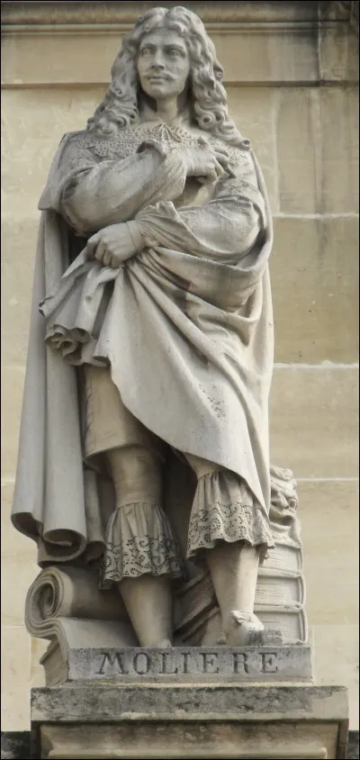 Quelles études supérieures fait-il avant de se lancer dans le théâtre ?