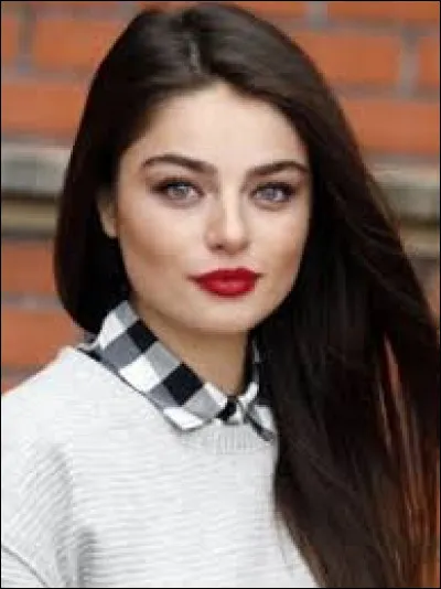 Quel est le nom de cette actrice ?