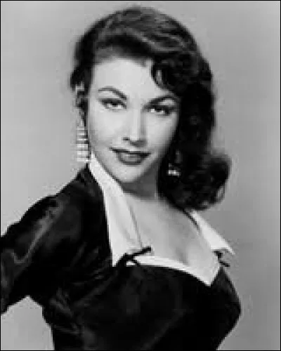 Quel est le nom de cette actrice ?