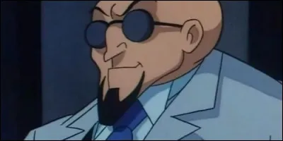 Quelle est la spécialité du docteur Hugo Strange ?
