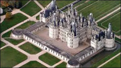 Quel est le nom de ce château de la Loire ?