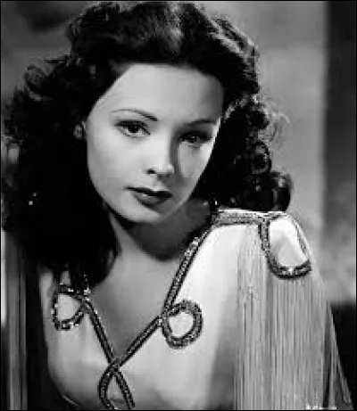 Quel est le nom de cette lady ?