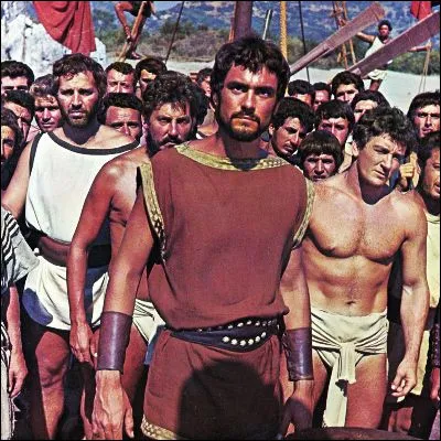 Quelle magicienne de la mythologie grecque a aidé Jason et les Argonautes à obtenir la Toison dOr ?