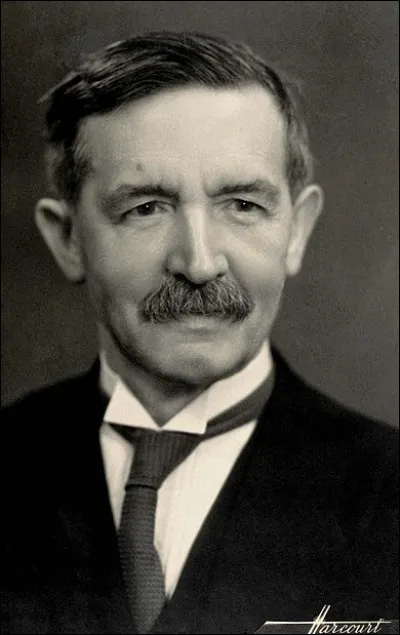 La d&eacute;mitte &eacute;tait une toile fabriqu&eacute;e dans le Levant. Elle &eacute;tait en...