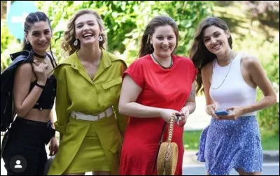 En amiti&eacute;, tu...