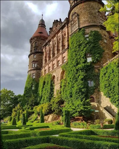 Cléante y a besoin de 15 000 francs :
