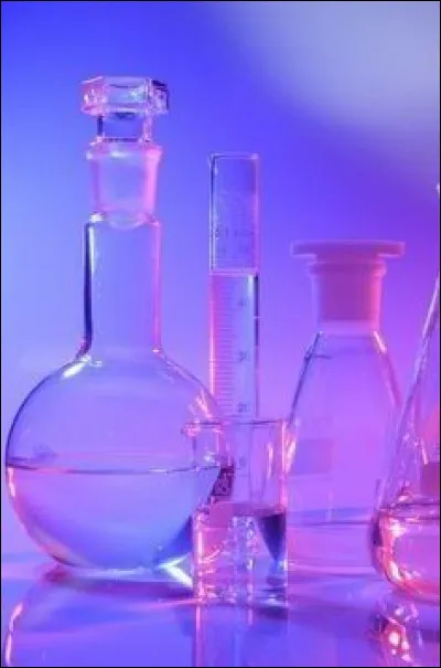 Quel arbre a donné l'une de ses feuilles au drapeau canadien ?