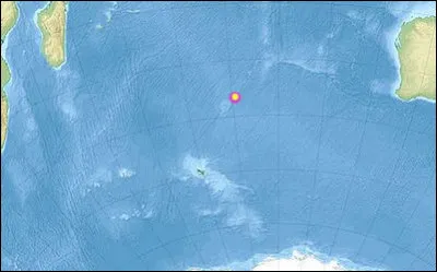 C'est Antonio van Diemen qui donne le nom de son navire, le "New ..." (en 1633) à cette île aujourd'hui française, à 1 300 km au nord des Kerguelen.