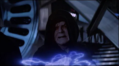 Que se passe-t-il lorsque Palpatine tente de tuer Luke ?