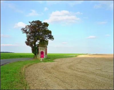 Témoin des changements sociaux d'une France rurale et périphérique, qui est ce grand photographe ?