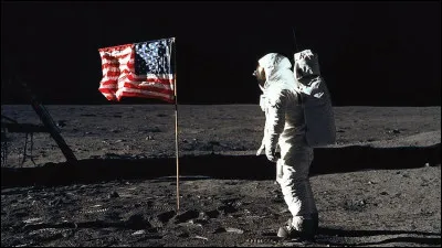 Sur quelle mer de la Lune les deux astronautes ont-ils planté le drapeau Américain ?