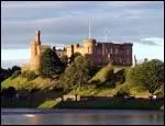 Dans quel pays se trouve la ville de Inverness ?