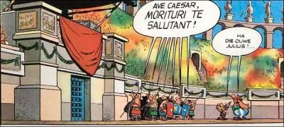 Dans le film Gladiator que fait Maximus Decimus pour conqurir la foule ?