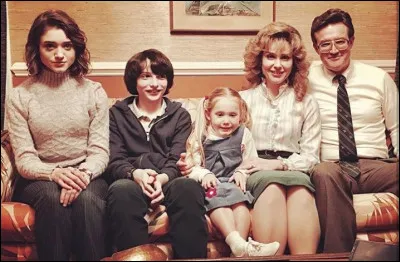 Quels sont les prénoms des parents de Mike (à droite) ?