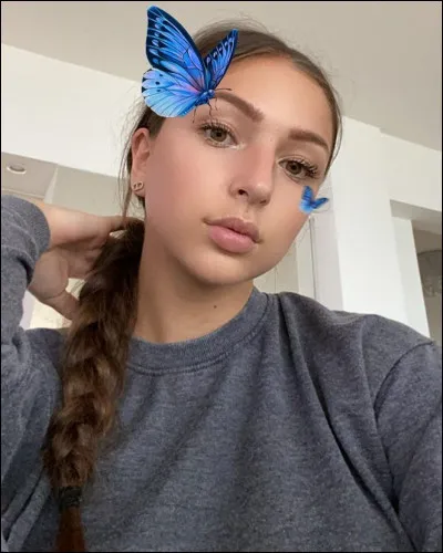 Quelle chanson est de Eva Queen ?