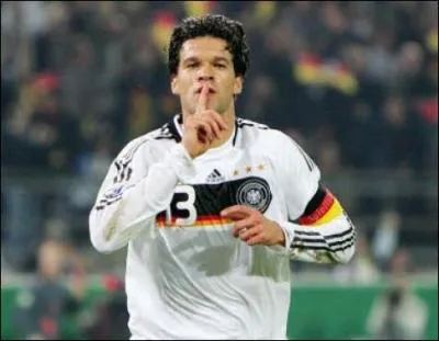 Qui est ce joueur de l'quipe d'Allemagne ?